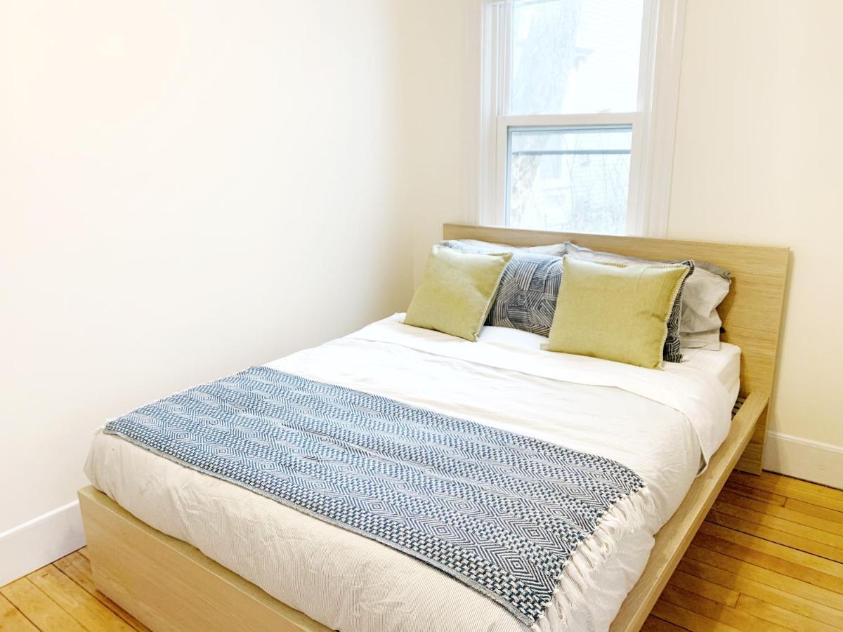 4 Bedroom Condo At Harvard Square And Harvard University Cambridge Exterior foto